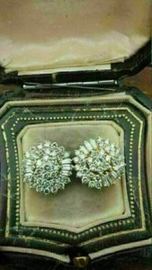 Aretes antiguos con racimo de diamantes creados en laboratorio de 1,20 quilates de oro amarillo de 14 quilates - Imagen 1 de 3