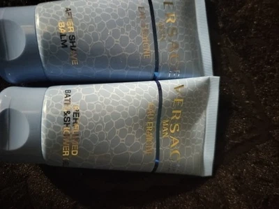 Versace Man Eau Fraiche Hombres Bálsamo para Después del Afeitado y Gel de Ducha Perfumado 1.7oz / 50ml Foto 1 de 2