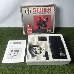 Electro Voice EV R2 True-Diversity Wireless Receiver System w/ Mic & Power Cord - Picture 1 of 19