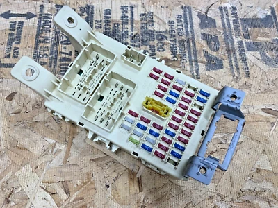 12 13 14 HYUNDAI ACCENT INTERIOR  JUNCTION FUSE BOX - Image 1 of 2
