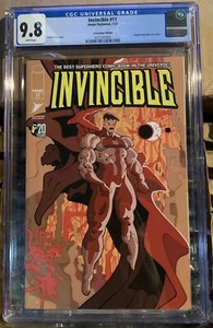 Cubierta Tradd Moore Invincible #11 CGC 9.8 Edición Convención SDCC 2023 - Imagen 1 de 2
