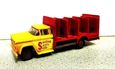 Camión de refrescos Hubley Real Toys: refrescos, bebidas Smiling Sam’s Foto 1 de 4