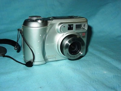 MAGINON   PC 2350  Digital Kamera - Bild 1 von 4