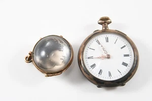 Q48C25- Plata 800 antiguo reloj de bolsillo y medallón colgante con montura dorada - Imagen 1 de 12