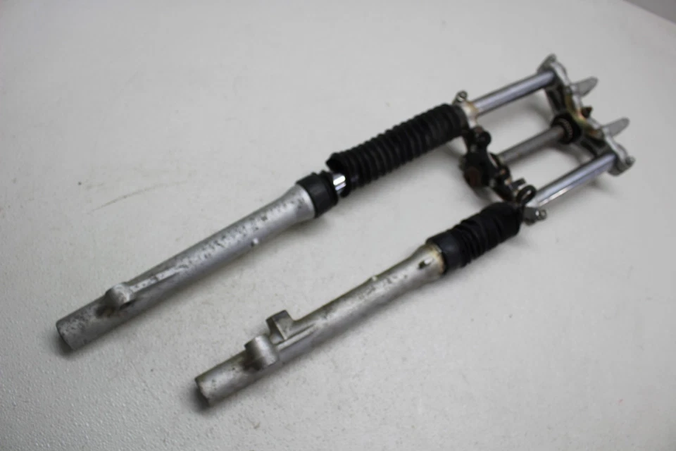 HONDA XR100R 2001-2003 SUSPENSIÓN DELANTERA DERECHA IZQUIERDA HORQUILLAS AMORTIGUADORES Foto 1 de 4