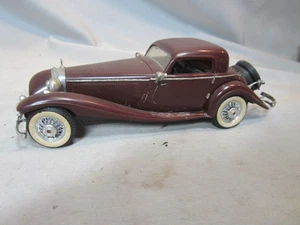 KIT MODELLINO AUTO MONOGRAMMA 1935 MERCEDES BENZ CABRIOLET 1:24 assemblato - Foto 1 di 3