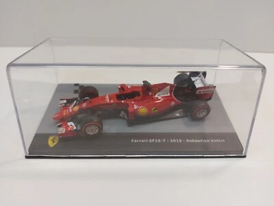 F1 Formula 1 Ferrari SF15-T1 Sebastian Vettel Centauria 1:43 con Box - Immagine 1 di 4