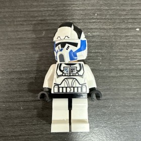 LEGO Star Wars Clone Trooper Pilot 501st Legion minifigure 75004 sw0439