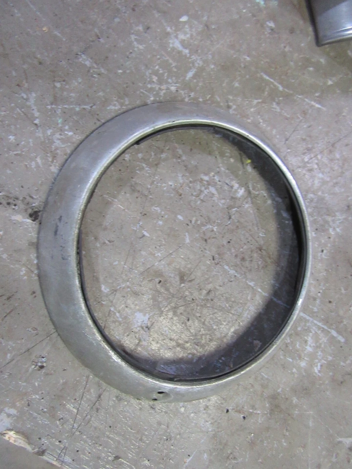 Chevrolet Styleline Fleetline 1949-52 faro delantero moldura exterior anillo Foto 1 de 3