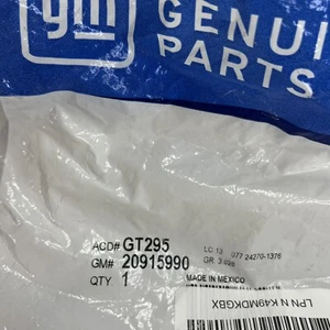 07 - 11 CADILLAC ESCALADE EXT ESV FUEL GAS TANK FILLER CAP WITH TETHER NEW - Picture 1 of 4
