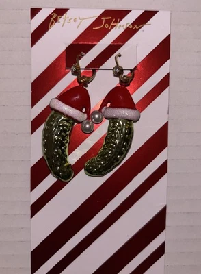 NUEVO Betsey Johnson Navidad Papá Noel Sombrero Pepinillo Pendientes Colgantes Cristal y Perla Foto 1 de 4