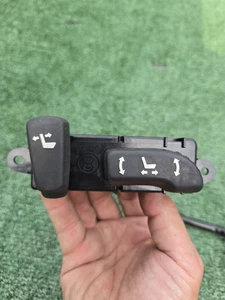 2007 2008 INFINITI FX35 FRONT RIGHT PASSENGER SEAT ADJUSTMENT CONTROL SWITCH OEM - Picture 1 of 7