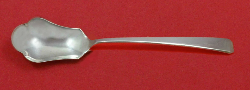 Cuchara de plata esterlina Craftsman by Towle hecha a medida para servir de 5 3/4" Foto 1 de 1