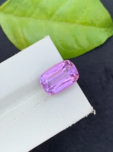 Pietra preziosa ovale taglio passo kunzite rosa magenta 26 CT, kunzite naturale impeccabile - Foto 1 di 6