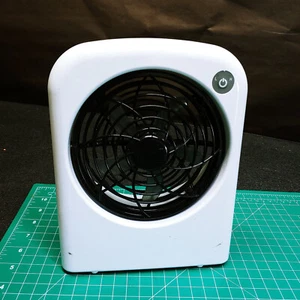 Mainstays White And Black 5 Inch USB Table / Desk 130 Pivoting Fan 2 Speeds - Picture 1 of 10