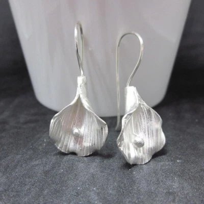 Fine Sterling 925 Silver Earrings Designer Ethnic Gorgeous Flower & Leaf Jewelry - Image 1 of 4