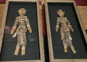 Coppia di bambole vintage indonesiane prosperità contanti monete 13-1/2" scatola ombra - Foto 1 di 5