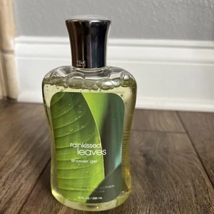 Bath & Body Works RAINKISSED LEAVES Shower Gel Wash 10 oz. Signature Rain Kissed - Picture 1 of 2