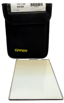 Tiffen 4x5.65" Coral 1/8 Soft-Edge Graduated Filter Vertical Grad 4565CGCO18SV - Image 1 of 4