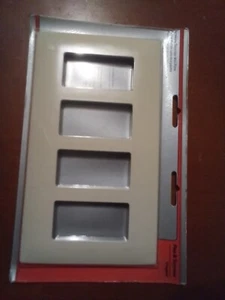 Placa de pared Pass and Seymour sin tornillos para decorador de 4 pandillas - Imagen 1 de 2