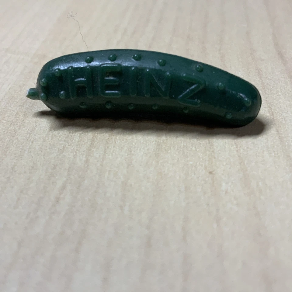 H.J. Heinz Company Pittsburgh Pennsylvania USA Vintage Small Pickle Lapel Pin - Image 1 of 4