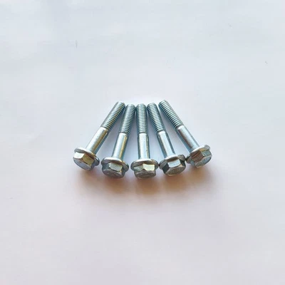 Pernos de bomba de agua para Honda Fit / Jazz 2007-2014 1,5 litros Foto 1 de 2