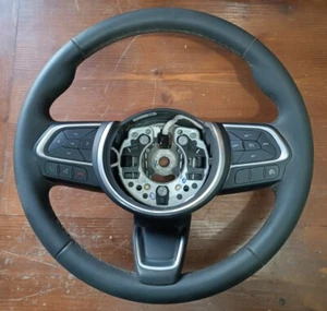 VOLANTE FIAT TIPO 2021 CON COMANDI MULTIFUNZIONE - Foto 1 di 6