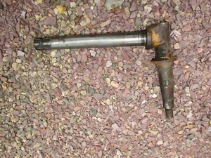 SCHWARTZ MM TRACTOR WIDE FRONT AXLE SHAFT STEERING SPINDLE MINNEAPOLIS MOLINE U - Picture 1 of 4