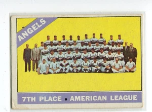 1966 Topps #131 California Angels Team - Foto 1 di 1