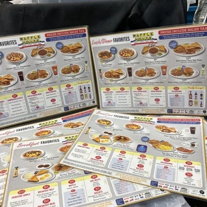 Waffelhaus Menü 6er Set gebraucht Menü Tischsets Requisite 2024 - Bild 1 von 3