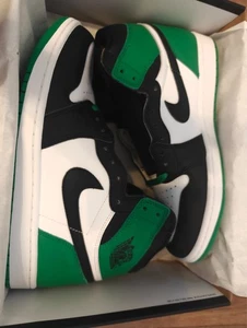 Air Jordan 1 High OG “Lucky Green” – NEU im Originalkarton – EU 44,5 - Bild 1 von 5