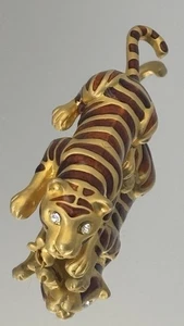 Vintage Enamel Tiger Brooch Gold Tone with Rhinestone Eyes Striped Jungle Cat - Picture 1 of 8