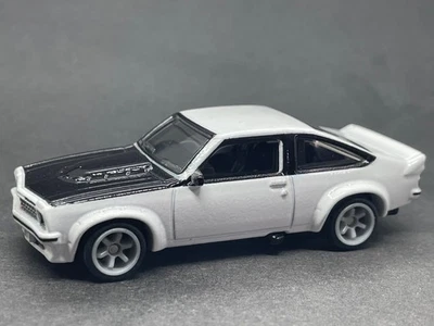 HOT WHEELS PREMIUM '77 HOLDEN TORANA A9X - Image 1 of 4