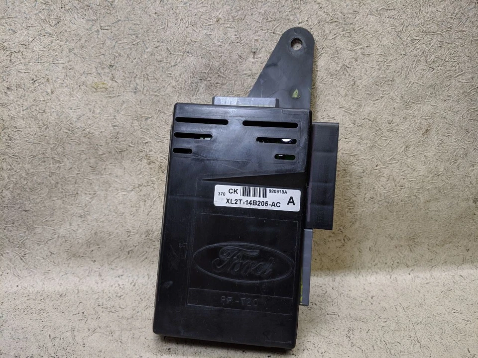 Módulo multifunción XL2T14B205AC detrás del tablero central se adapta a 99 01 MAZDA B-2500 f68 Foto 1 de 4