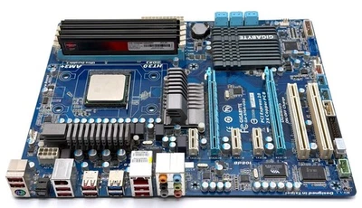 GIGABYTE GA-970A-UD3 Motherboard + 16GB DDR3 RAM + AMD FD9370FHW8KHK FX-9370 CPU - Image 1 of 3