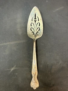Vintage Wm Rogers MFG. Co Extra Plate Original 9-1/2" Cake / Pie Server - Picture 1 of 10