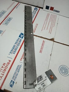 OEM INTERNATIONAL HINGE PART NUMBER: 3759439C2 NEW OPEN BOX FAST / FREE SHIPPING - Picture 1 of 3