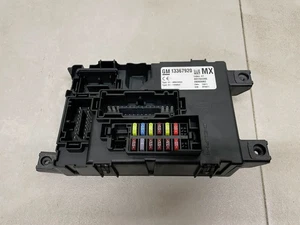 Opel Corsa D Sicherungskasten Sicherungsbox Sicherung 13367920 - Afbeelding 1 van 7