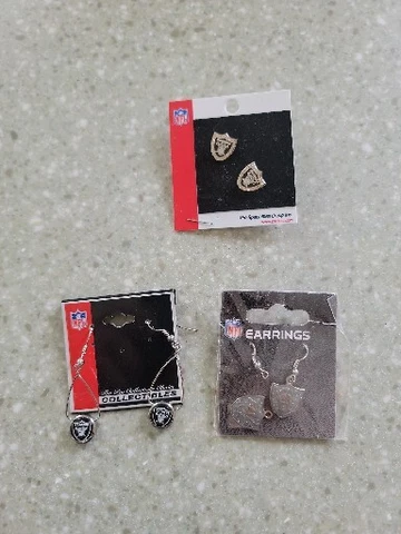 Oakland Las Vegas  Raiders 3 Pairs Of Earrings Cover