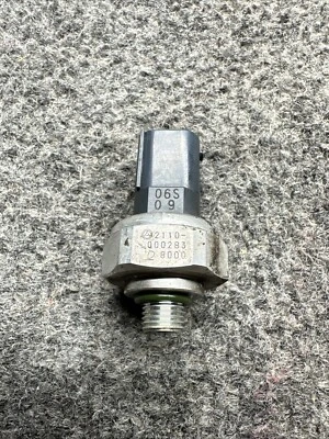 Mercedes-Benz C450 AMG 2016 - Interruptor de presión de CA/Sensor 2110000283 (H19) Foto 1 de 4