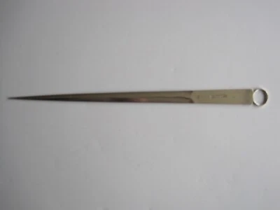 Un antiguo pincho de carne victoriano plateado de 12" de largo - Walker & Hall c1894 Foto 1 de 4