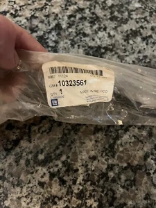 NOS OEM Back Glass Wiper Arm GM Parts 10323561 - Picture 1 of 4