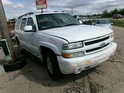Used Air Cleaner Assembly fits: 2003 Chevrolet Suburban 1500 classic style creas - Image 1 of 4