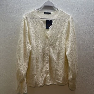 Luxveer Damen Spitzen Bluse Langarm Gr. 2XL creme super weich NEU - Bild 1 von 9