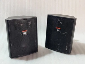 Lote de 2 altavoces profesionales para interiores/exterior JBL Control 25 - Imagen 1 de 4