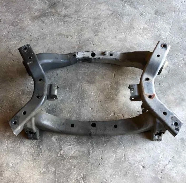 Chrysler 300 Dodge Charger 2005-2010 tracción trasera delantera crossmember motor base fabricante original Foto 1 de 4