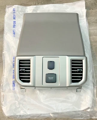 Genuine OEM Ford 2015-2016 F-150 Rear Trim Vent Panel - FL3Z-15045E24-EA Foto 1 de 4