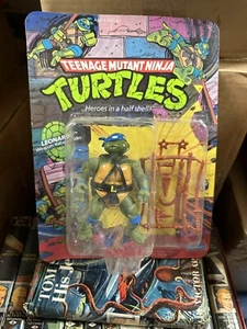 Playmates TMNT Leonardo 10 back MOC unpunched Teenage Mutant Ninja Turtles Rare - Picture 1 of 5