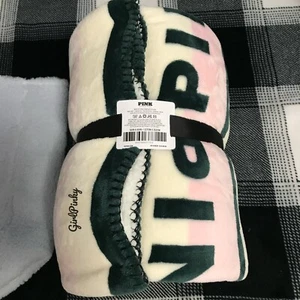 VS PINK COZY FLEECE TOTE AND BLANKET BUNDLE IN LIGHT BLUE & CREAM NEW RELEASE - Picture 1 of 11