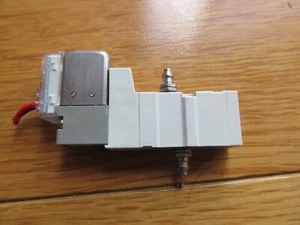 SMC Series SYJ3000 Solenoid Pilot Valve, SYJ3120-5LOZ-M3-F-Exc. Cond! Very Cool! - Picture 1 of 3